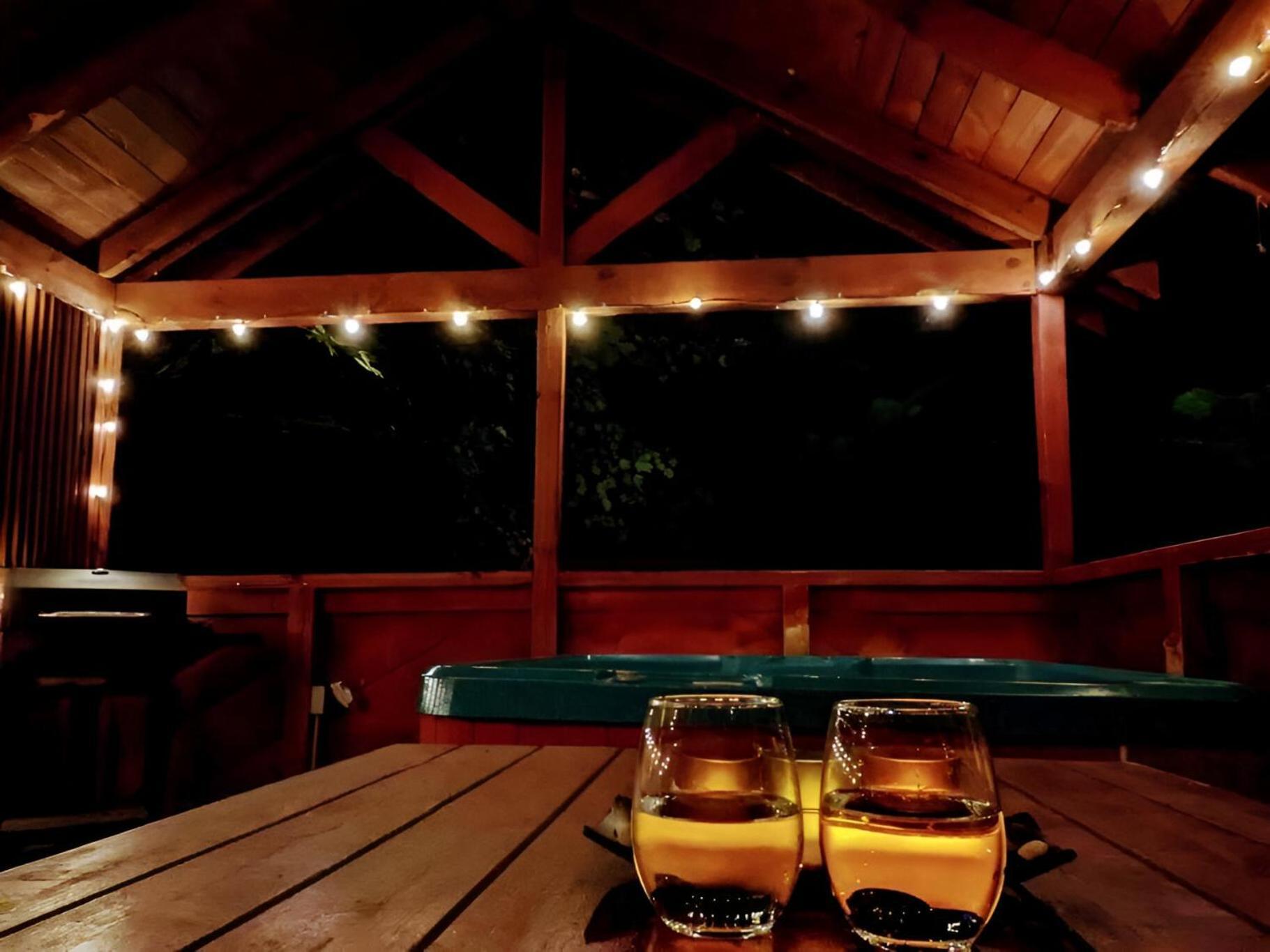 Prime Mountain Cabin - Near Galinburg Downtown 蓋特林堡 外观 照片